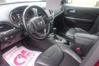2021 Jeep Cherokee, $19349.0. Photo 9