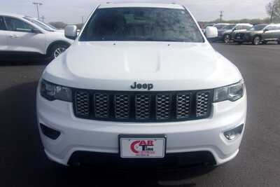 2018 Jeep Grand Cherokee, $18349.0. Photo 3