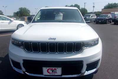 2023 Jeep Grand Cherokee L, $26349.0. Photo 3