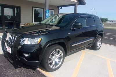 2012 Jeep Grand Cherokee, $10349.0. Photo 2