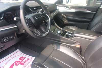 2023 Jeep Grand Cherokee L, $25349.0. Photo 9