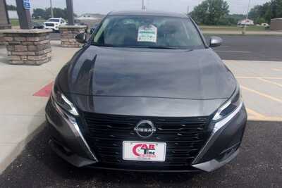 2025 Nissan Altima, $20349.0. Photo 3