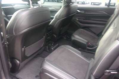 2024 Jeep Grand Cherokee L, $26349.0. Photo 9