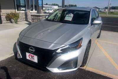 2025 Nissan Altima, $20349.0. Photo 4