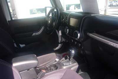2013 Jeep Wrangler Unlimited, $12349.0. Photo 6