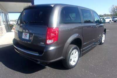 2018 Dodge Caravan, Grand, $22349.0. Photo 4