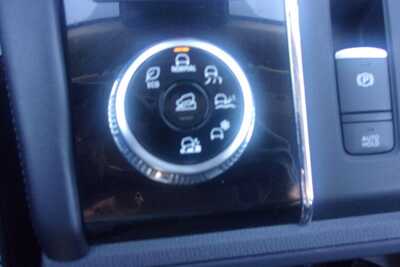 2022 Mitsubishi Outlander, $18349.0. Photo 11