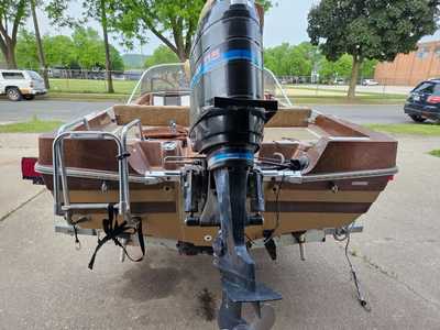 1981 Canjun bass boat, $2500. Photo 3