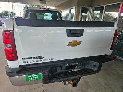 2012 Chevrolet 2500 Reg Cab, $5990. Photo 4