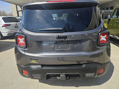 2016 Jeep Renegade, $9650. Photo 4