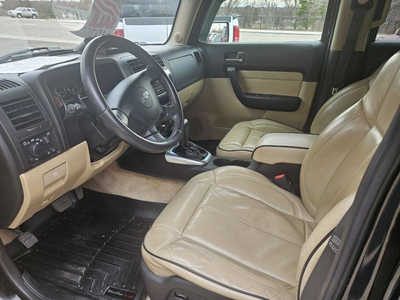 2007 Hummer H3, $8750. Photo 5