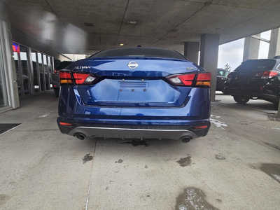 2020 Nissan Altima, $13750. Photo 4
