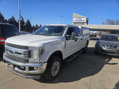 2019 Ford F350 Crew Cab, $21750. Photo 2