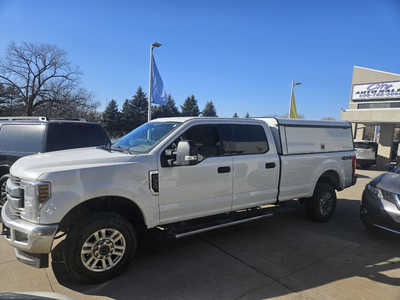 2019 Ford F350 Crew Cab, $21750. Photo 6