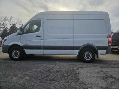 2014 Freightliner Sprinter, $14750. Photo 2