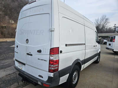 2014 Freightliner Sprinter, $14750. Photo 5
