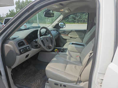 2011 GMC 1500 Crew Cab, $5950. Photo 4