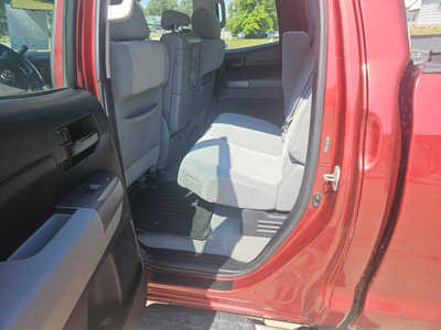 2010 Toyota Tundra Crew Cab, $10950. Photo 6