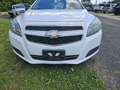 2013 Chevrolet Malibu, $4750. Photo 3