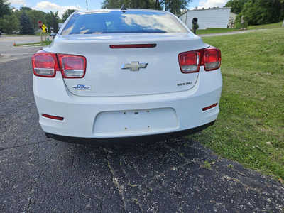 2013 Chevrolet Malibu, $4750. Photo 4