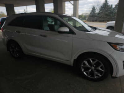 2016 Kia Sorento, $8750. Photo 3