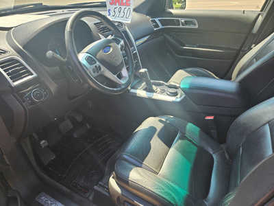 2015 Ford Explorer, $6950. Photo 5