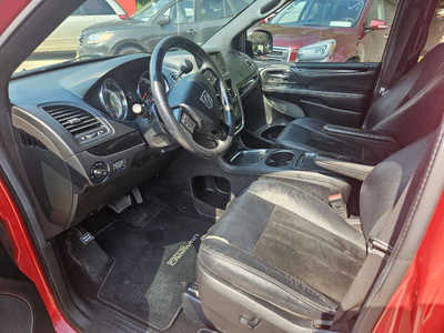 2016 Dodge Caravan, Grand, $4950. Photo 6