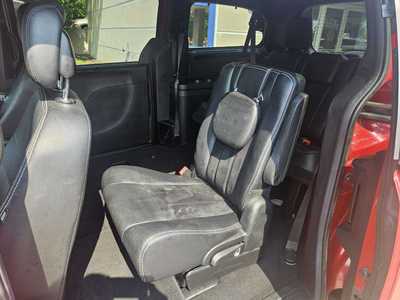 2016 Dodge Caravan, Grand, $4950. Photo 7