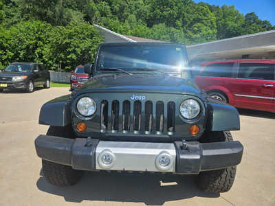 2011 Jeep Wrangler Unlimited, $17950. Photo 2