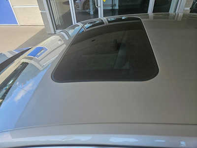 2013 Volkswagen Passat, $9450. Photo 6