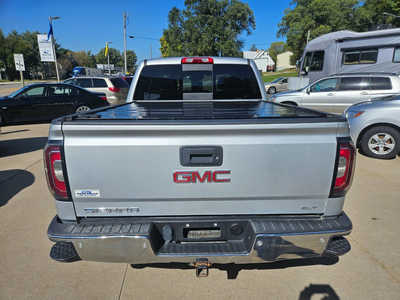 2016 GMC 1500 Crew Cab, $14750. Photo 4