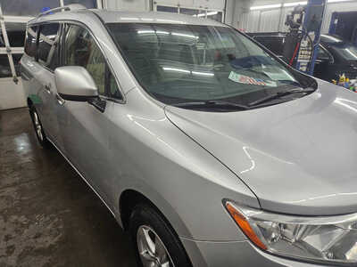2016 Nissan Quest, $4950. Photo 2