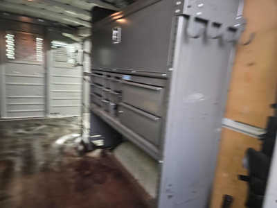 2021 Nissan NV 2500, $11750. Photo 11