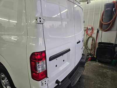 2021 Nissan NV 2500, $11750. Photo 3