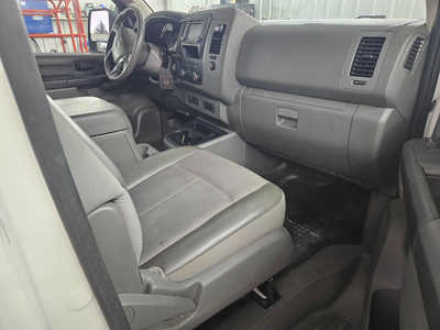 2021 Nissan NV 2500, $11750. Photo 9