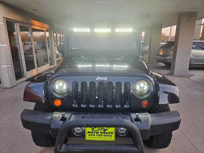 2011 Jeep Wrangler Unlimited, $10750. Photo 4