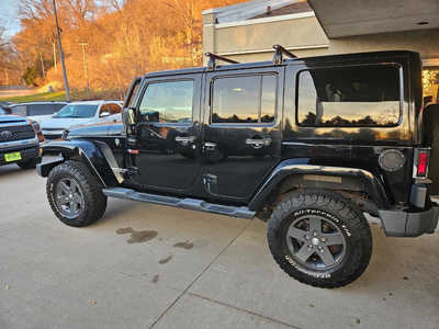 2011 Jeep Wrangler Unlimited, $10750. Photo 5