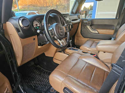 2011 Jeep Wrangler Unlimited, $10750. Photo 9