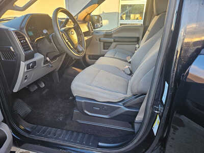 2020 Ford F150 Crew Cab, $19750. Photo 6