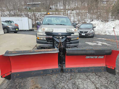 2001 Chevrolet 2500 Reg Cab, $7950. Photo 2