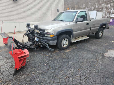 2001 Chevrolet 2500 Reg Cab, $7950. Photo 3