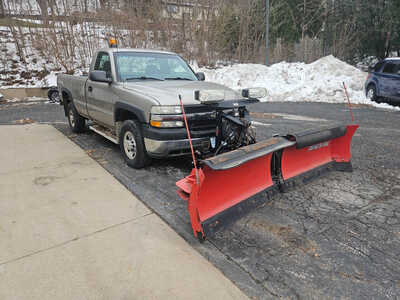 2001 Chevrolet 2500 Reg Cab, $7950. Photo 1