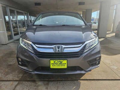 2018 Honda Odyssey, $13750. Photo 3