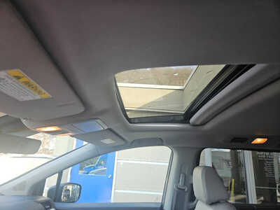 2018 Honda Odyssey, $13750. Photo 6