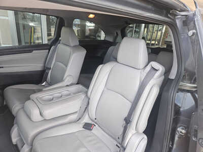 2018 Honda Odyssey, $13750. Photo 7