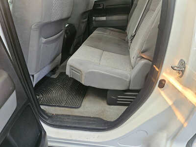 2010 Toyota Tundra Crew Cab, $11750. Photo 7