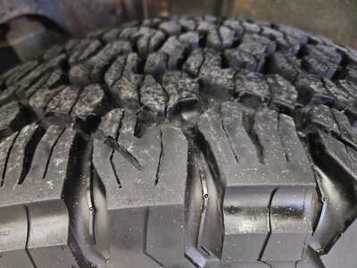 2010 Toyota Tundra Crew Cab, $11750. Photo 9