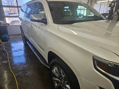 2016 Chevrolet Suburban, $17950. Photo 3