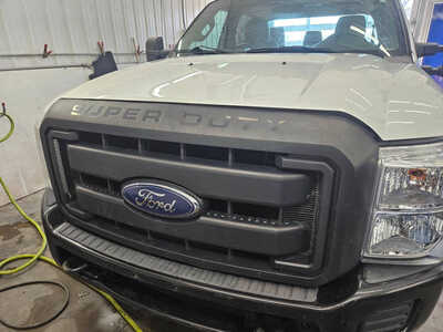 2015 Ford F350 Crew Cab, $13750. Photo 2