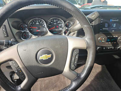 2012 Chevrolet 1500 Crew Cab, $9850. Photo 8